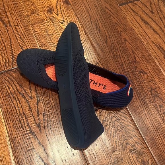 Rothy’s Maritime Lattice Stitch Mesh Flats, Rainbow Embroidery and original box - Picture 10 of 12
